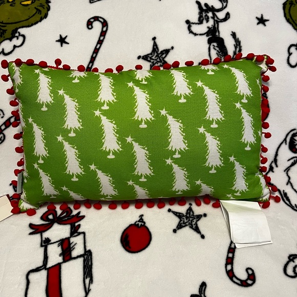 Dr. Seuss Holiday Grinch Pillow Poshmark